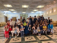 Семья настоятеля центрального храма Хабаровска приняла участие в торжественном приёме