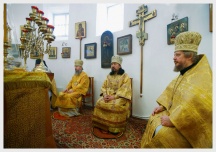 Богослужение в храме св. равноапостольного Николая Японского в Москве (24 февраля 2008 года)